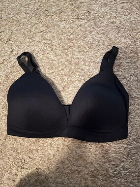 Auden Smooth Black Wireless Bra